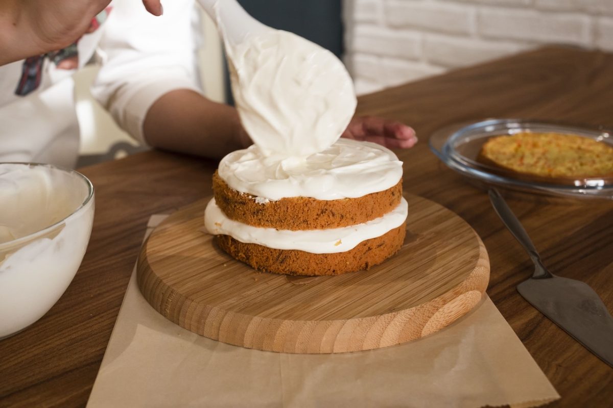 Glutensiz Yaş Pasta Nasıl Yapılır?